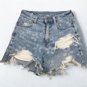 American Eagle Jean Shorts Womens Size 6 Stretch Denim MIDI Raw Hem Light Wash